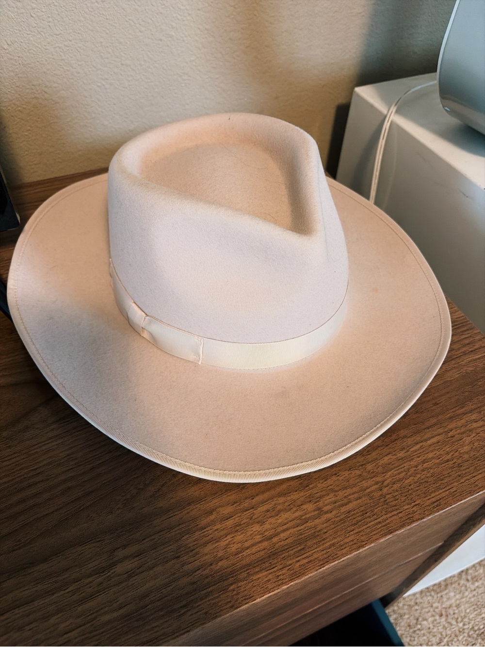 Classic Cream Felt GIGI PIP